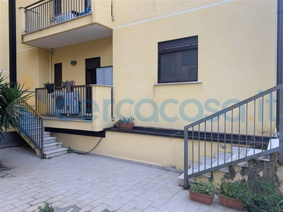 Appartamento Quadrilocale in ottime condizioni in vendita a Palermo