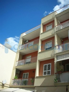 Appartamento Trilocale in vendita in Cantore 12, Canosa Di Puglia