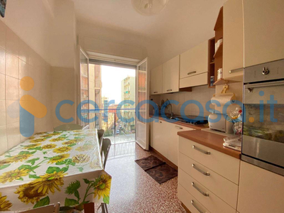 Appartamento Trilocale in vendita in Via Gian Battista Gaulli 14, Genova