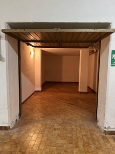 Box / Garage in vendita a Albenga