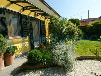 Casa semi indipendente in ottime condizioni, in vendita in Via Canaletto 47, Castelnuovo Magra