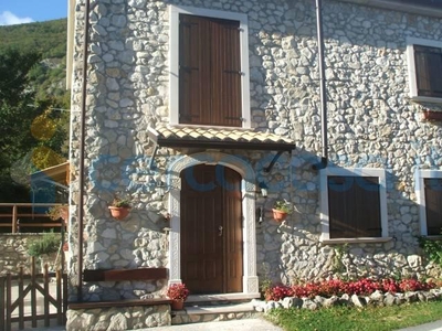 Casa singola di nuova costruzione, in vendita in Roccacaramanico, Sant'eufemia A Maiella