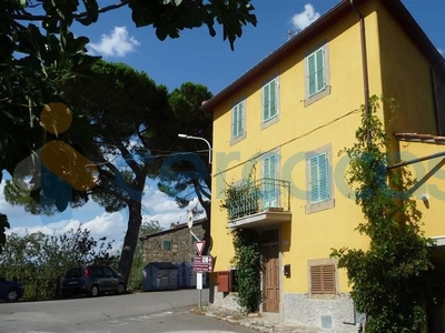 Casa singola in vendita a Castel Del Piano