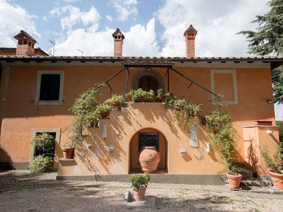 Incantevole casa a Rocca Di Papa con barbecue e giardino