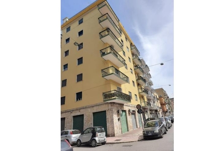 Quadrilocale in affitto a Bari, Zona Libertà, Via Francesco Netti 2i