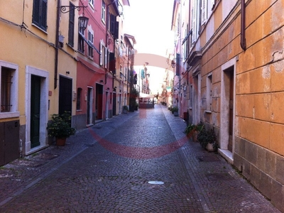 Monolocale in vendita a Sarzana