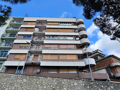 Quadrilocale in Vendita a Messina, 125'000€, 126 m²