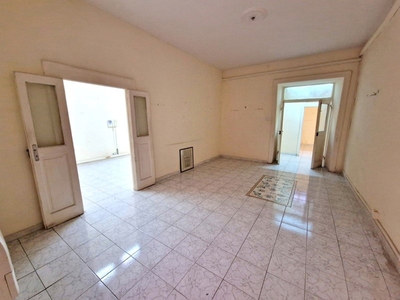 Quadrilocale in Vendita a Napoli, 300'000€, 100 m²