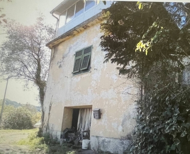 Rustico / Casale in vendita a Calice al Cornoviglio - Zona: Pegui