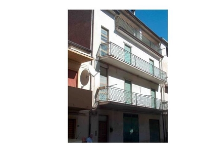 Casa indipendente in vendita a Crosia, Frazione Mirto, Via Salvator Allende 44