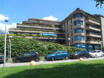 Ufficio in vendita a Lecco