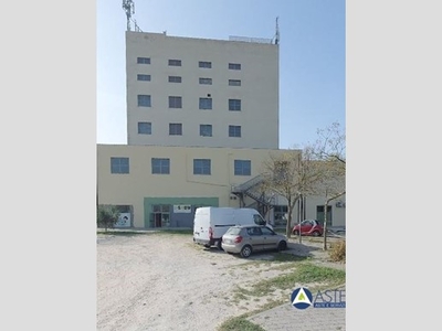 Ufficio in Vendita a Livorno, 151'850€, 615 m²