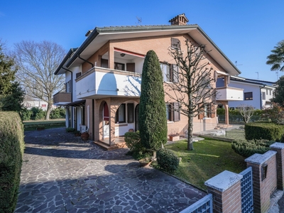 Villa a schiera 5 locali di 176 m² in Copparo