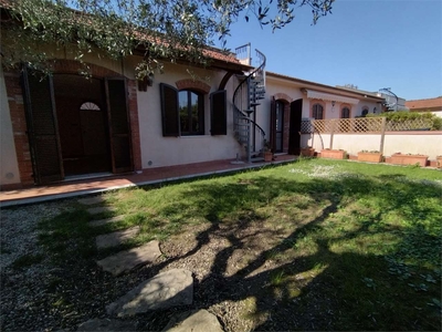 Villa a Schiera in vendita a Ameglia - Zona: Cafaggio