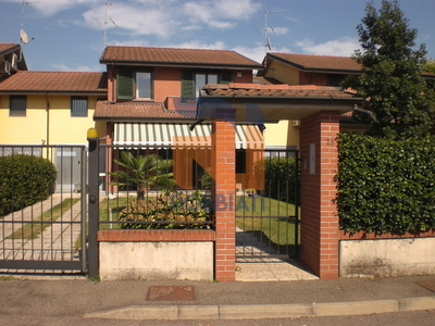 Villa a Schiera in vendita a Cura Carpignano