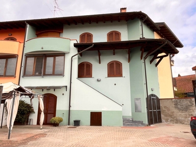 Villa a Schiera in vendita a Gambolò
