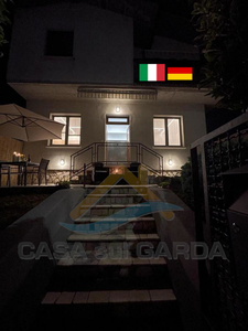 Villa Bifamiliare in vendita a Desenzano del Garda - Zona: Rivoltella del Garda