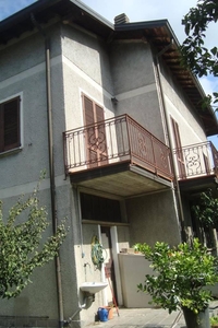 Villa Bifamiliare in vendita a Dolzago