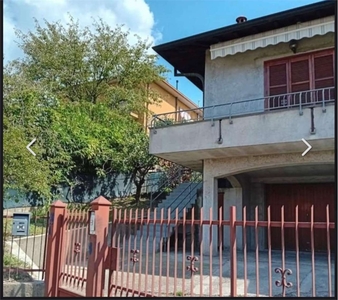 Villa Bifamiliare in vendita a Senna Comasco