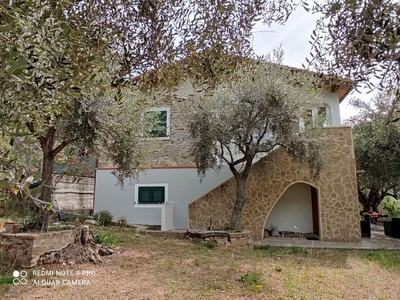 Villa in vendita a Camporosso - Zona: Ciaixe