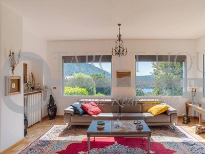 Villa in vendita a Como - Zona: 8 . Via Bellinzona - via per Cernobbio