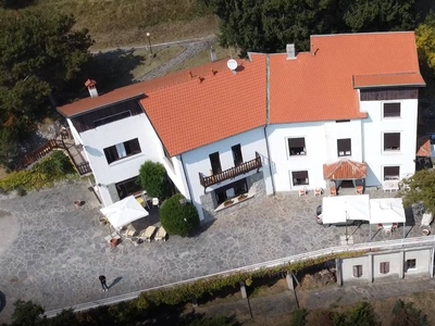 Villa in vendita a Eupilio