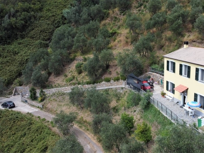 Villa in vendita a Levanto - Zona: Casella