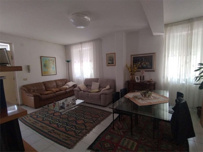 Villa in vendita a Ortonovo - Zona: Casano