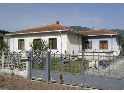 Villa in vendita a Corfinio