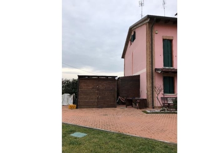Villetta a schiera in vendita a Vigarano Mainarda, Frazione Loghetto