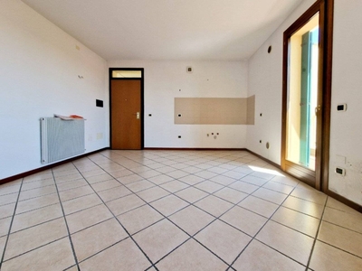 Appartamento in vendita a Este via ezio franceschini
