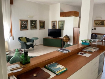 Appartamento in vendita a Rovigo via b. Tisi da Garofalo