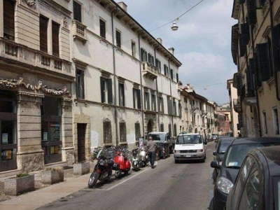 Appartamento in vendita a Verona via s. Vitale, 19