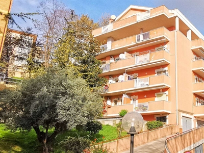 Appartamento in Via San Camillo de Lellis in zona Filippone a Chieti