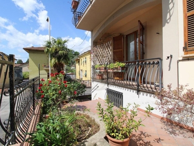 Casa Indipendente in vendita a Terni via Monte Cimino, 2