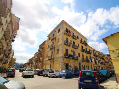 Quadrilocale in vendita, Palermo fiera