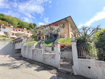 Villa in vendita a Valdobbiadene