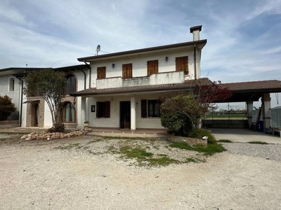Villa in vendita a Villa Bartolomea via mottamagna