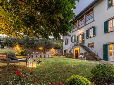 Villa in vendita Lucca