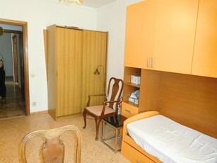 Appartamento in Affitto a Pisa, 250€, 100 m², arredato