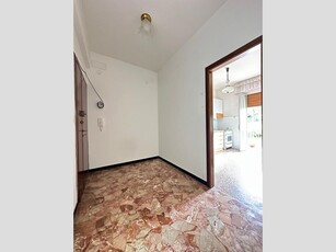 Appartamento in Vendita a Genova, 67'000€, 48 m²