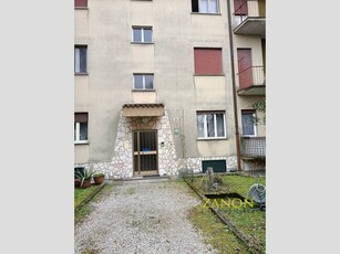 Appartamento in Vendita a Gorizia, 80'000€, 96 m²