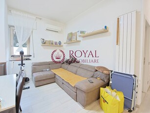 Appartamento in Vendita a Livorno, zona Roma, 230'000€, 120 m²