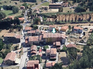 Appartamento in Vendita a Lucca, 40'581€, 217 m²