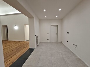 Appartamento in Vendita a Lucca, zona Centro Storico, 620'000€, 165 m²