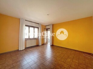 Appartamento in Vendita a Lucca, zona Nave, 195'000€, 110 m²