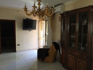 Appartamento in Vendita a Napoli, 41'625€, 74 m²