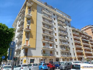 Appartamento in Vendita a Palermo, 255'000€, 190 m²