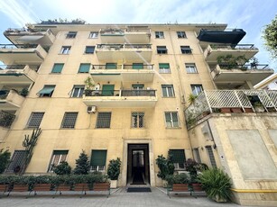 Appartamento in Vendita a Roma, zona S.Giovanni, 950'000€, 222 m²
