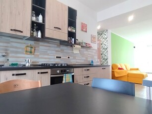 Appartamento in Vendita a Savona, zona VILLAPIANA, 252'000€, 120 m²